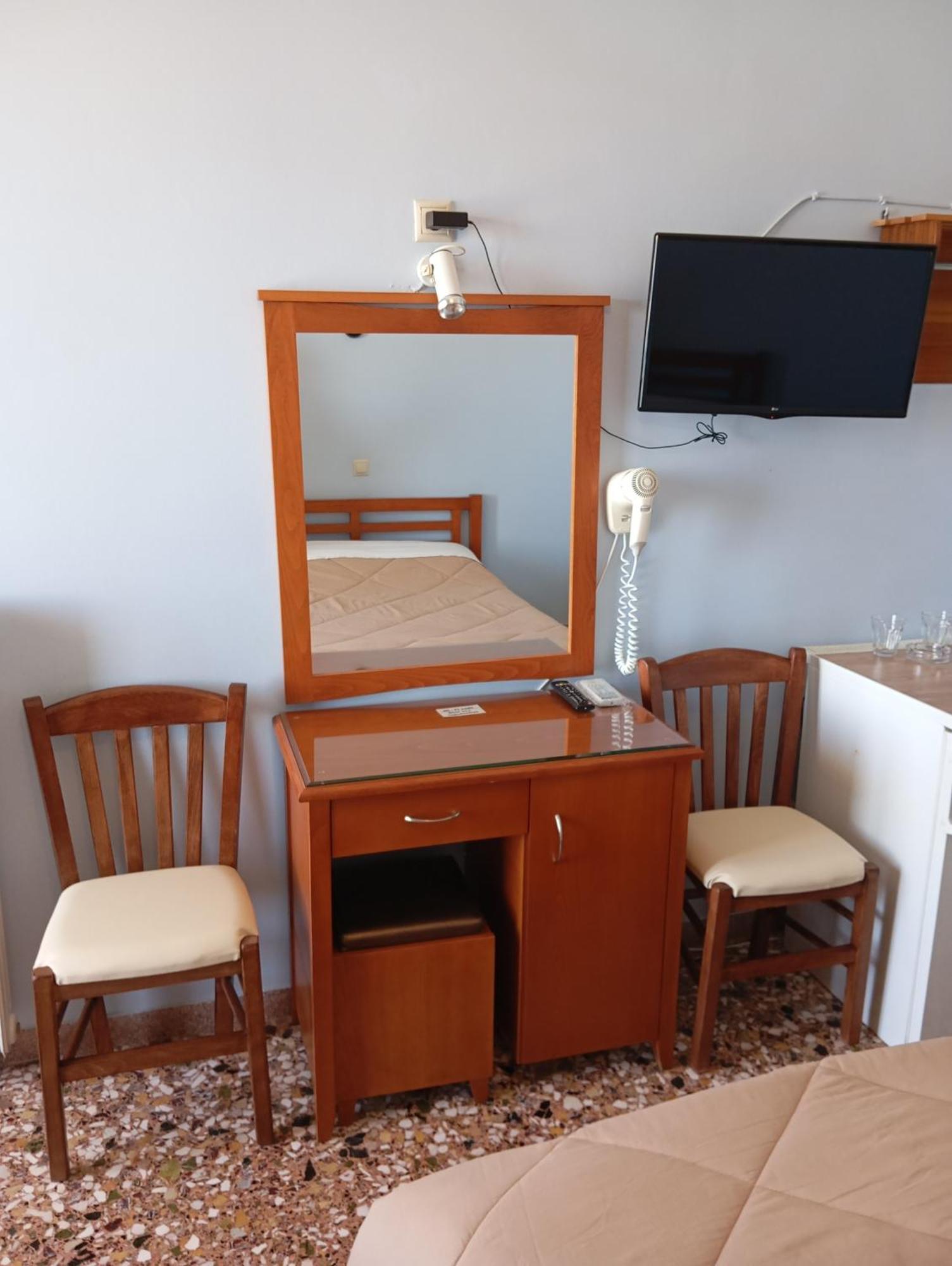Hotel Blue Sea Tirós 部屋 写真